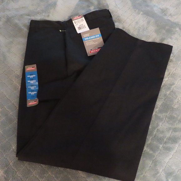 Dickies Men's Relaxed Fit Straight Black Cargo Pants Size 34 X 34 NWT - Picture 1 of 3